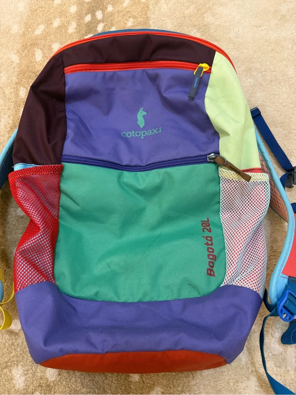 Cotopaxi Bogota 20L Del Día Colorblock Backpack Multicolor Hiking Travel
